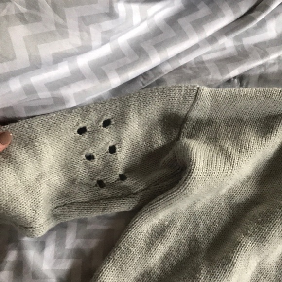 Super comfy open back grey sweater - Picture 3 of 4